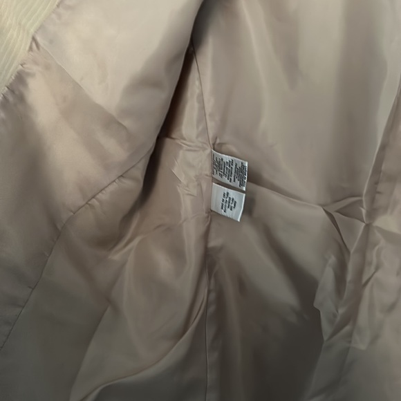 Tan Jones New York blazer with faux pockets and button closure Size: 14 - Picture 9 of 9